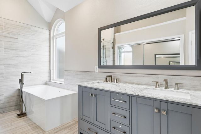 312 Andre Drive, Irving, TX 75063