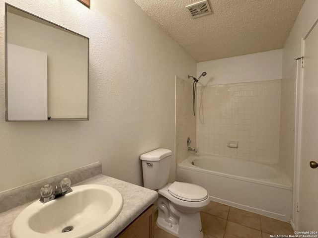 8927 BREEZEFIELD, San Antonio, TX 78240