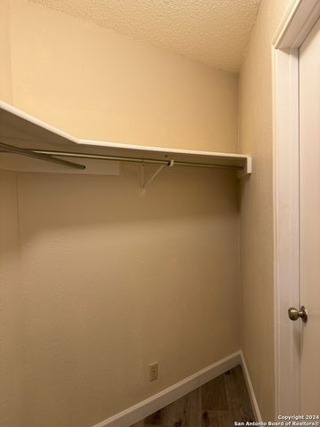 8927 BREEZEFIELD, San Antonio, TX 78240