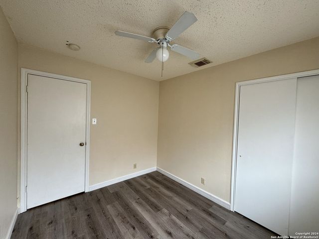 8927 BREEZEFIELD, San Antonio, TX 78240