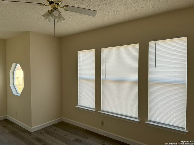 8927 BREEZEFIELD, San Antonio, TX 78240