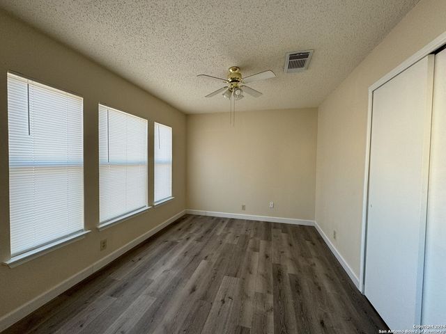 8927 BREEZEFIELD, San Antonio, TX 78240