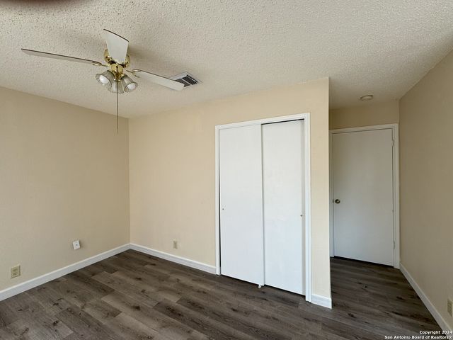 8927 BREEZEFIELD, San Antonio, TX 78240