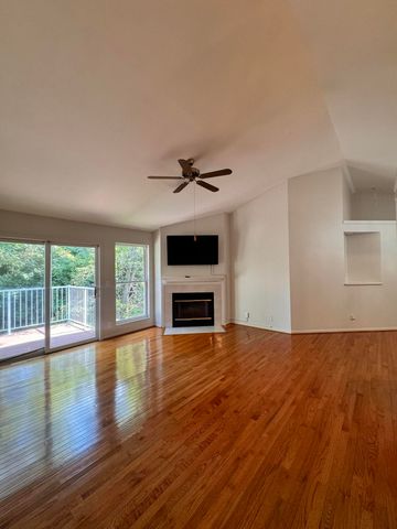 2495 Fountain Place, 5C, Lakeside Park, KY 41017