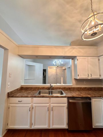 2495 Fountain Place, 5C, Lakeside Park, KY 41017