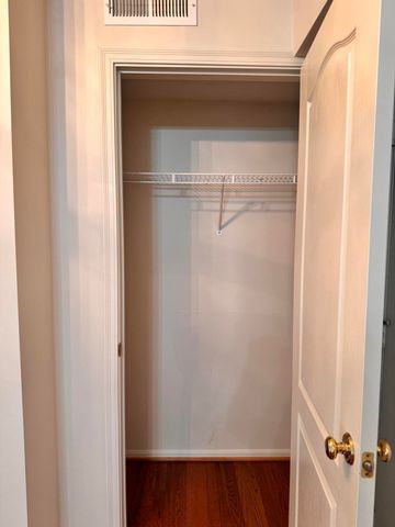 2495 Fountain Place, 5C, Lakeside Park, KY 41017