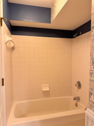 2495 Fountain Place, 5C, Lakeside Park, KY 41017