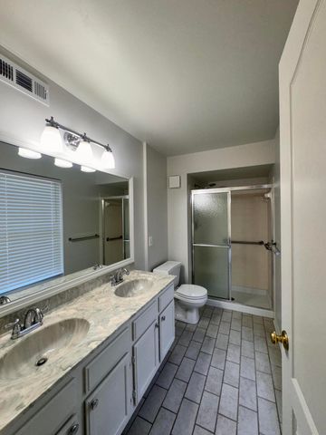 2495 Fountain Place, 5C, Lakeside Park, KY 41017