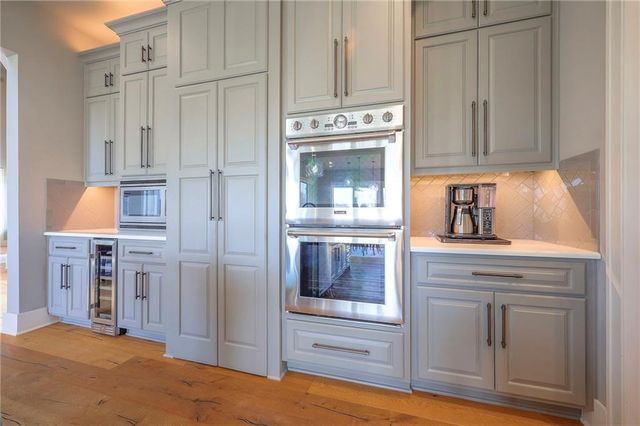 5460 W 208th Street, Bucyrus, KS 66013