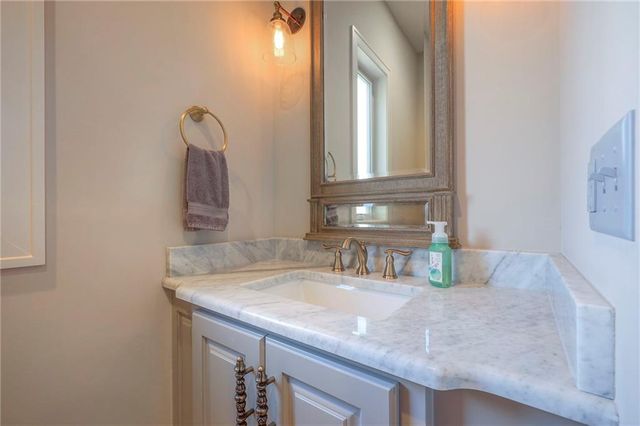 5460 W 208th Street, Bucyrus, KS 66013