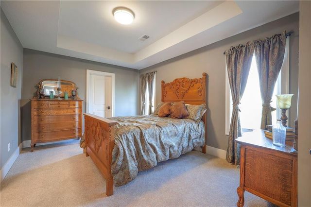 5460 W 208th Street, Bucyrus, KS 66013