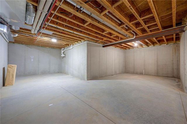 5460 W 208th Street, Bucyrus, KS 66013