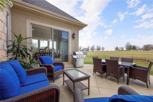 5460 W 208th Street, Bucyrus, KS 66013