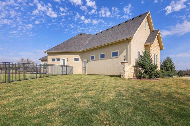 5460 W 208th Street, Bucyrus, KS 66013