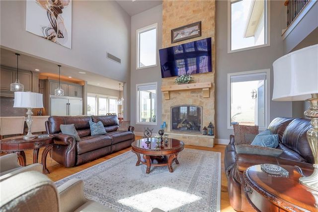 5460 W 208th Street, Bucyrus, KS 66013