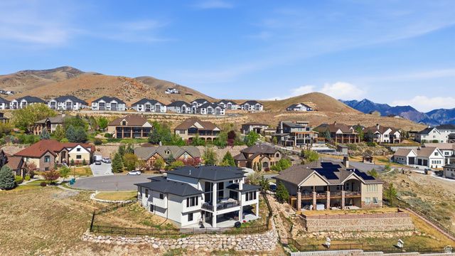 4197 N AUTUMN WOOD CIR, Lehi, UT 84048