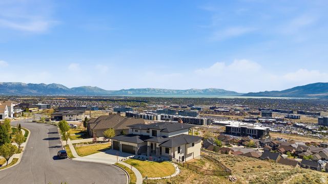 4197 N AUTUMN WOOD CIR, Lehi, UT 84048