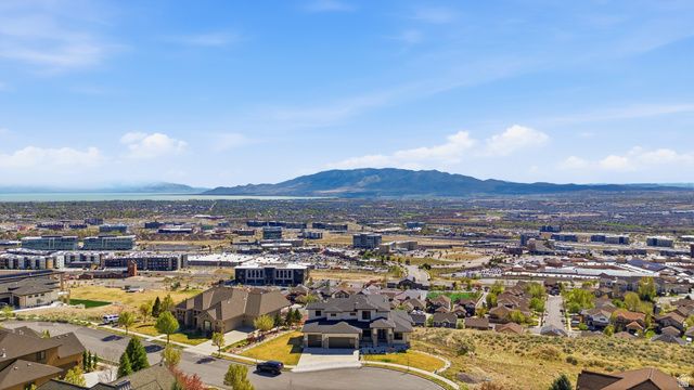 4197 N AUTUMN WOOD CIR, Lehi, UT 84048
