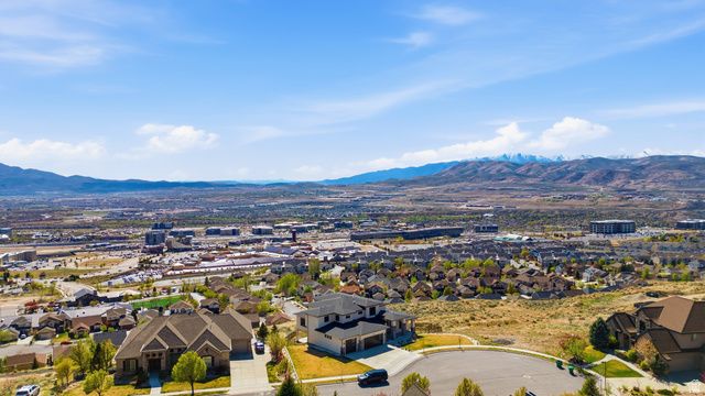 4197 N AUTUMN WOOD CIR, Lehi, UT 84048
