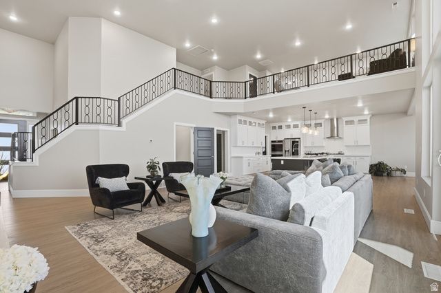 4197 N AUTUMN WOOD CIR, Lehi, UT 84048