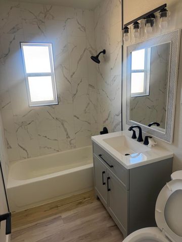 5309 Marble Avenue NE, Albuquerque, NM 87110