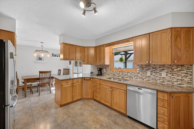 400 S P Street, Indianola, IA 50125