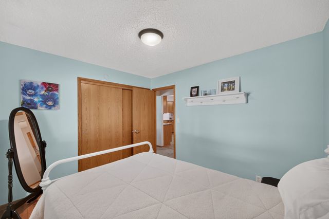 400 S P Street, Indianola, IA 50125
