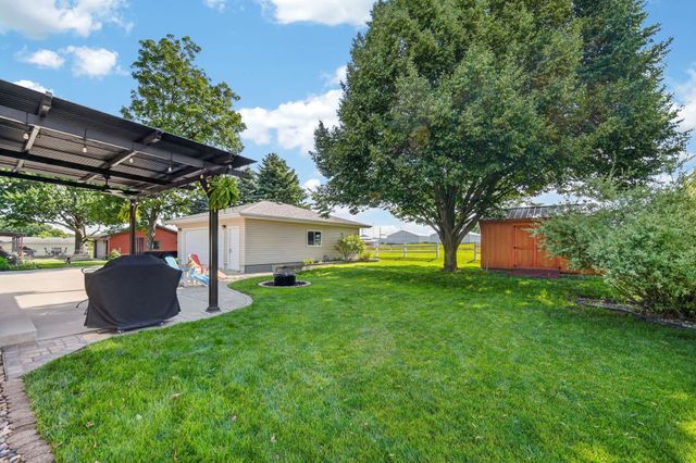 400 S P Street, Indianola, IA 50125