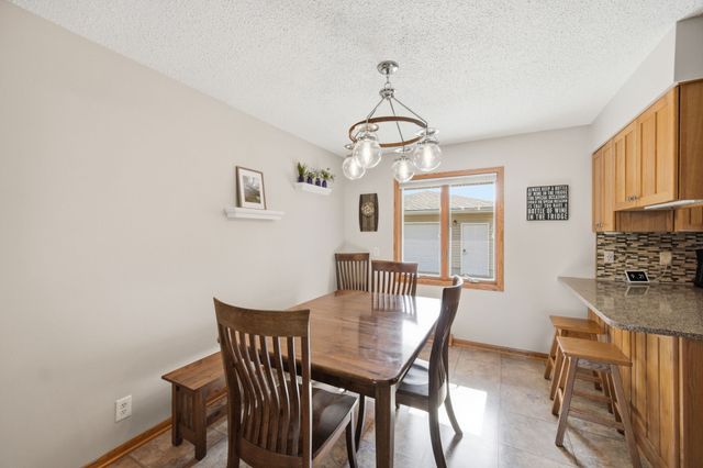 400 S P Street, Indianola, IA 50125