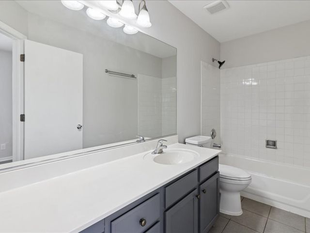 14228 S NAPA Circle, Plainfield, IL 60544