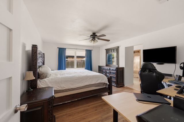 5524 Wood View Street, North Richland Hills, TX 76180