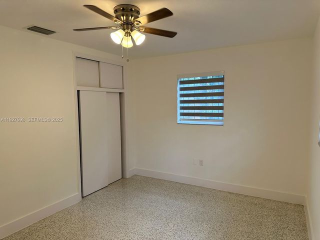 7071 SW 4th St 2, Miami, FL 33144