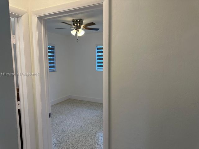 7071 SW 4th St 2, Miami, FL 33144