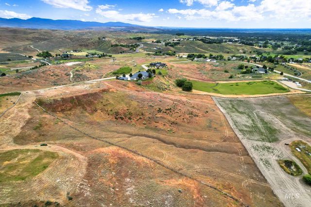 5487 N Willean Ln, Eagle, ID 83616