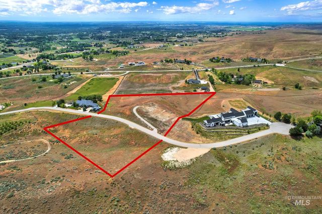 5487 N Willean Ln, Eagle, ID 83616