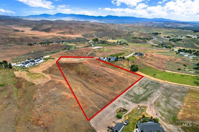 5487 N Willean Ln, Eagle, ID 83616