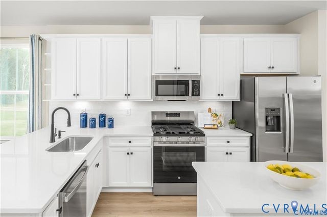 4719 Cloverleigh Dr, Midlothian, VA 23112