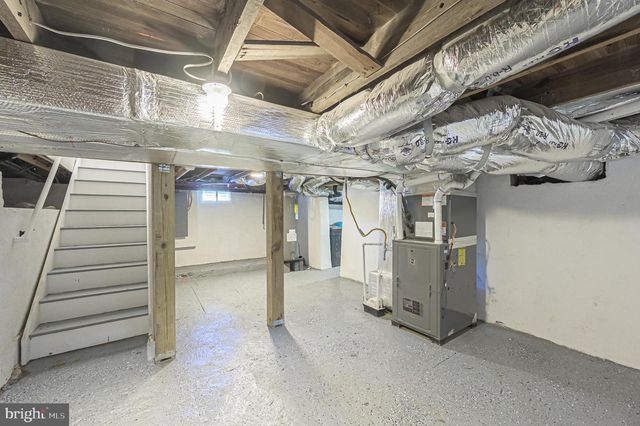 42 LEEDS POINT RD, Absecon, NJ 08205