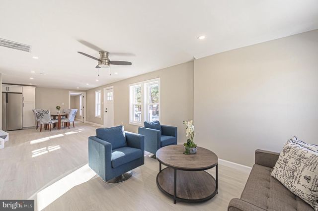 42 LEEDS POINT RD, Absecon, NJ 08205