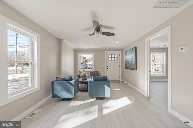 42 LEEDS POINT RD, Absecon, NJ 08205