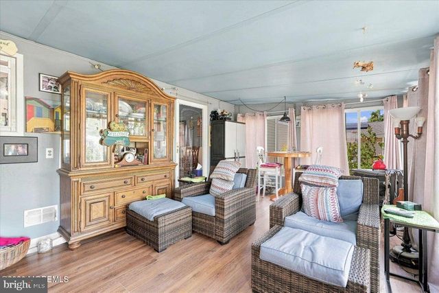 401 APPLEGATE AVE, Toms River, NJ 08757