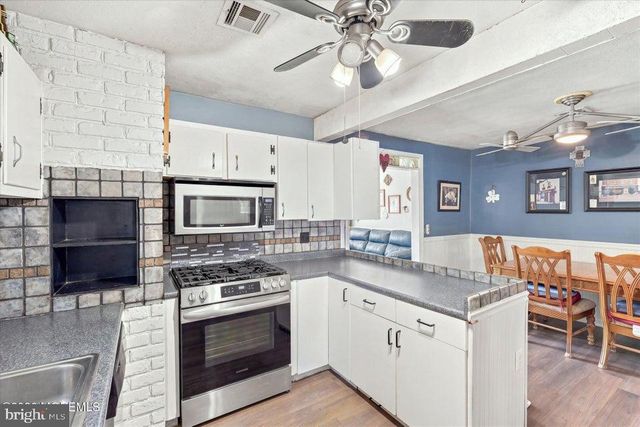 401 APPLEGATE AVE, Toms River, NJ 08757