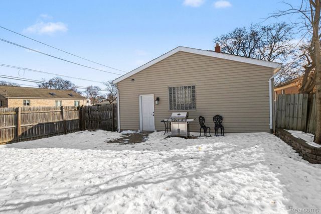 23225 Elaine Street, St. Clair Shores, MI 48080