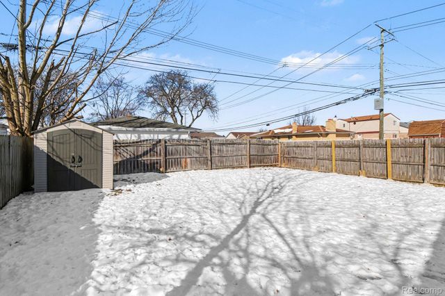 23225 Elaine Street, St. Clair Shores, MI 48080