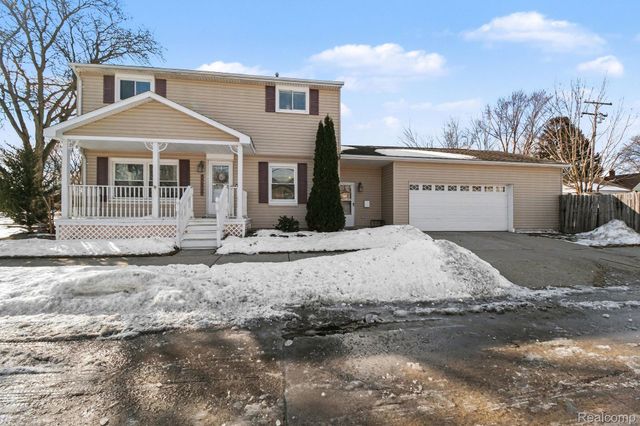 23225 Elaine Street, St. Clair Shores, MI 48080