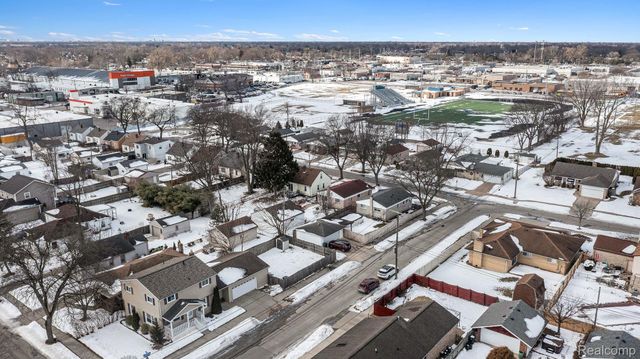 23225 Elaine Street, St. Clair Shores, MI 48080