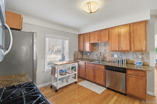 23225 Elaine Street, St. Clair Shores, MI 48080