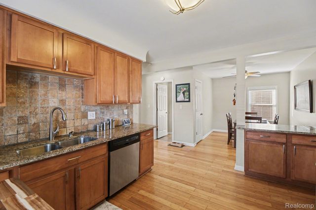 23225 Elaine Street, St. Clair Shores, MI 48080