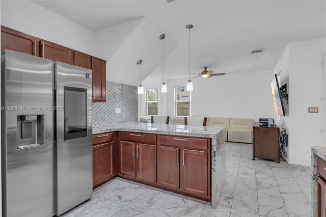 11669 SW 247th St, Homestead, FL 33032