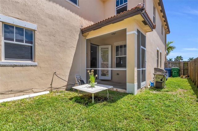 11669 SW 247th St, Homestead, FL 33032